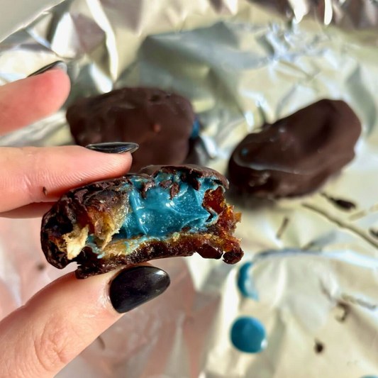 ELAVI | Vegan and Gluten Free Healthy Snickers Dupe
